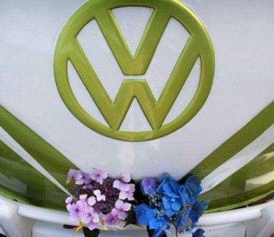 ARRIVE IN STYLE! 9caa2793658f3cc387f216157300b1ce_XL.jpg