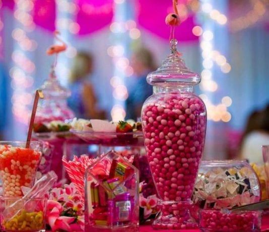 Candy buffet on your wedding table ada9a09acea936d776a6f55c82778c43_XL.jpg