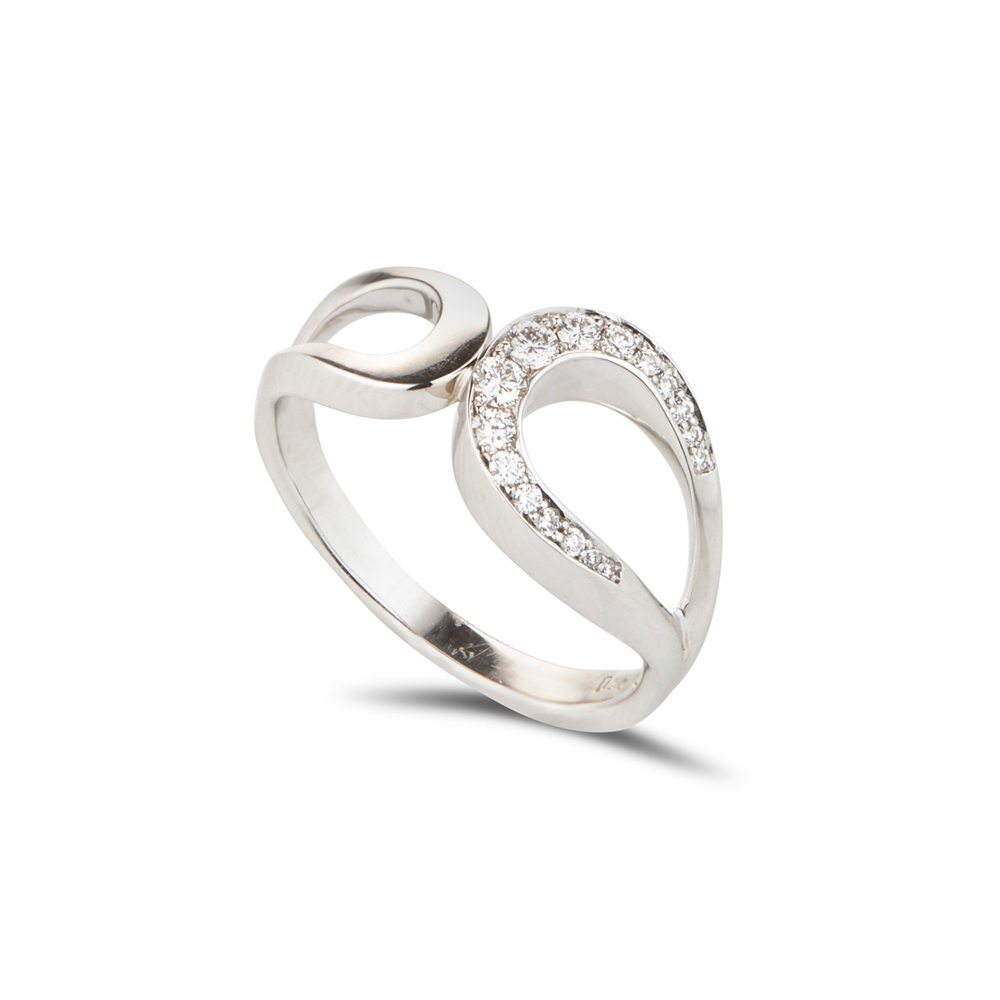 White gold and diamond fine tuohi ring