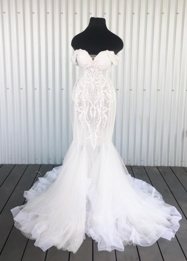 wedding dress trumpet dress