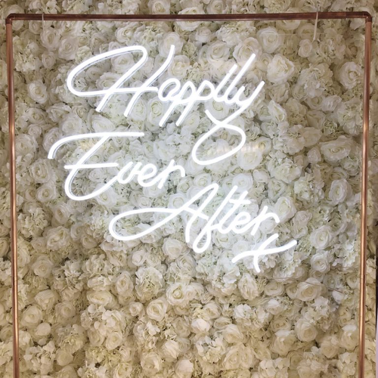 neon sign hire herts 1 768x768